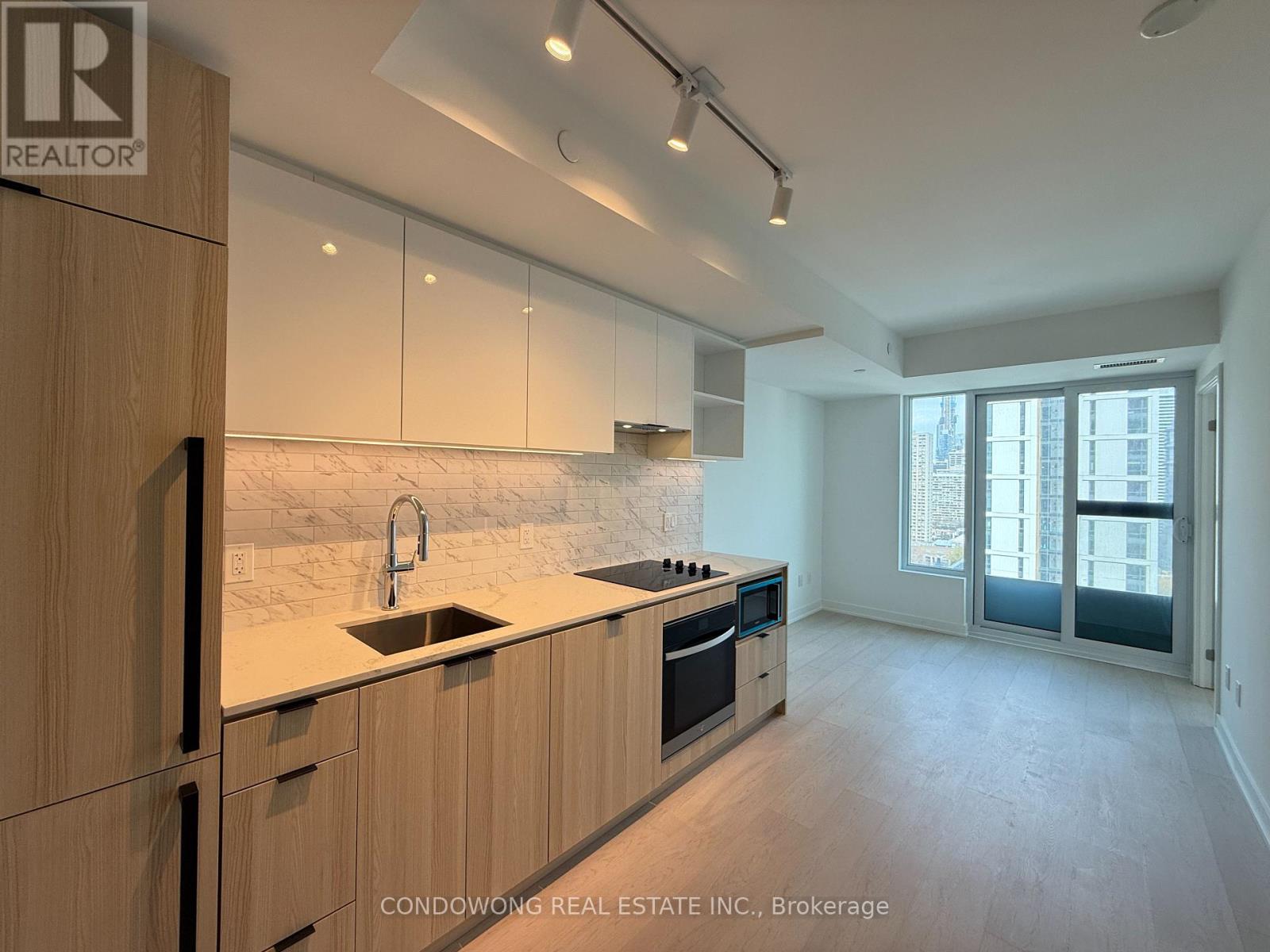 2205 - 252 CHURCH STREET, Toronto, Ontario