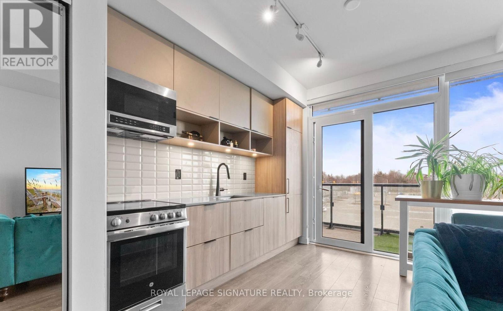 N326 - 35 ROLLING MILLS ROAD, Toronto, Ontario