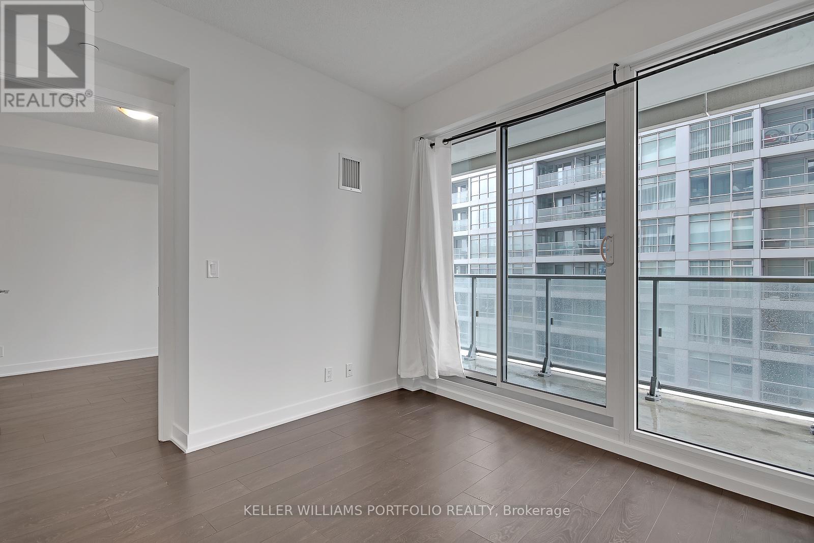 1106 - 2221 Yonge Street, Toronto, Ontario  M4S 2B4 - Photo 10 - C13216680