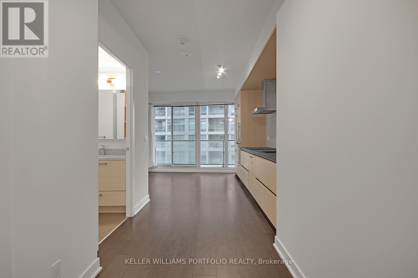 1106 - 2221 Yonge Street, Toronto, Ontario  M4S 2B4 - Photo 2 - C13216680