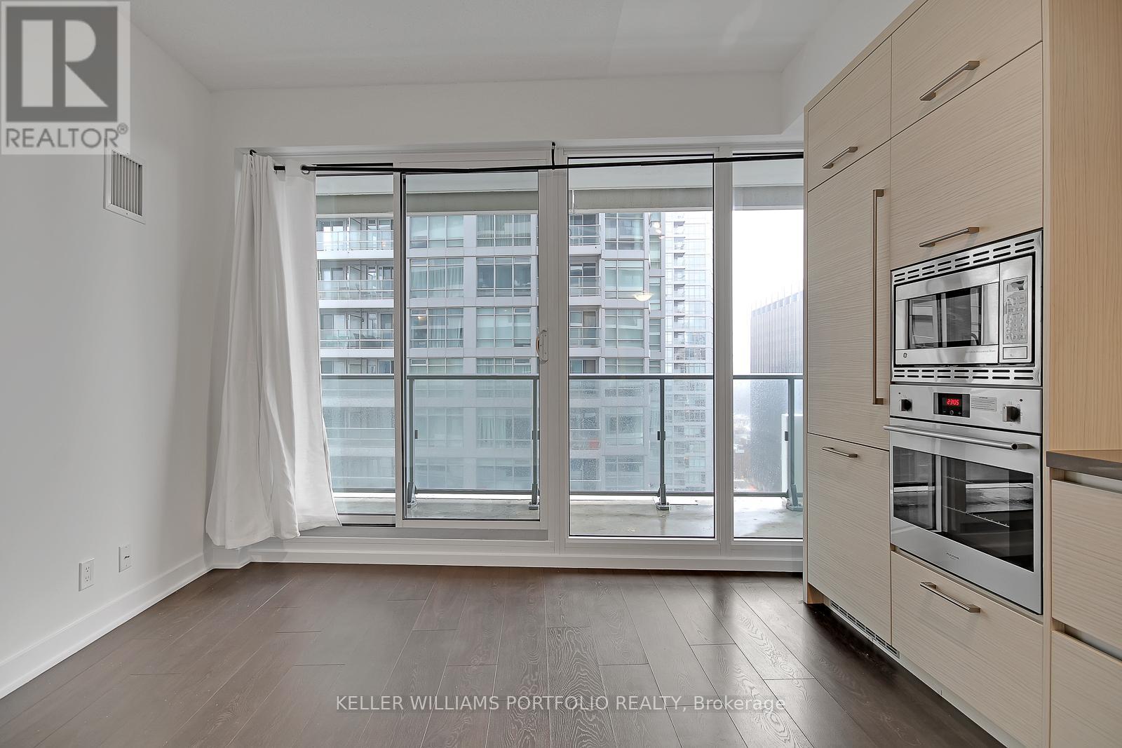 1106 - 2221 Yonge Street, Toronto, Ontario  M4S 2B4 - Photo 9 - C13216680