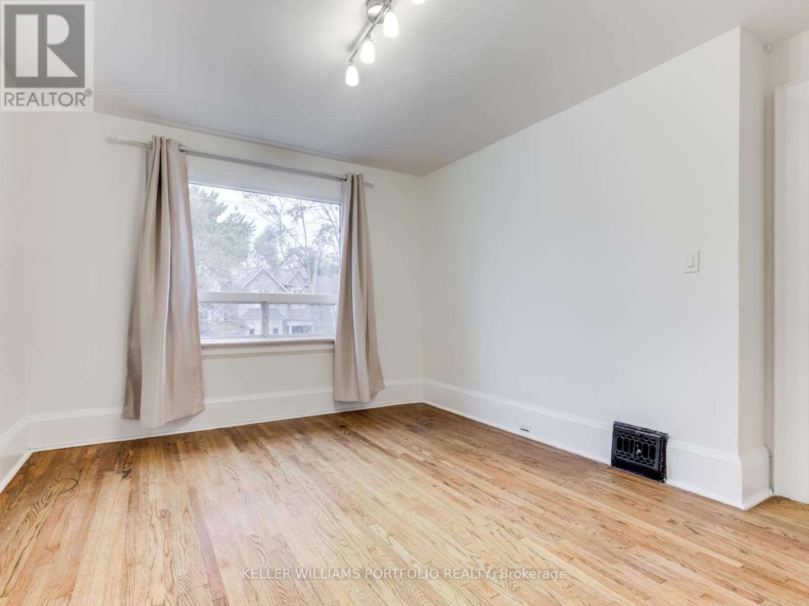 213 Erskine Avenue, Toronto, Ontario  M4P 1Z5 - Photo 17 - C13216696