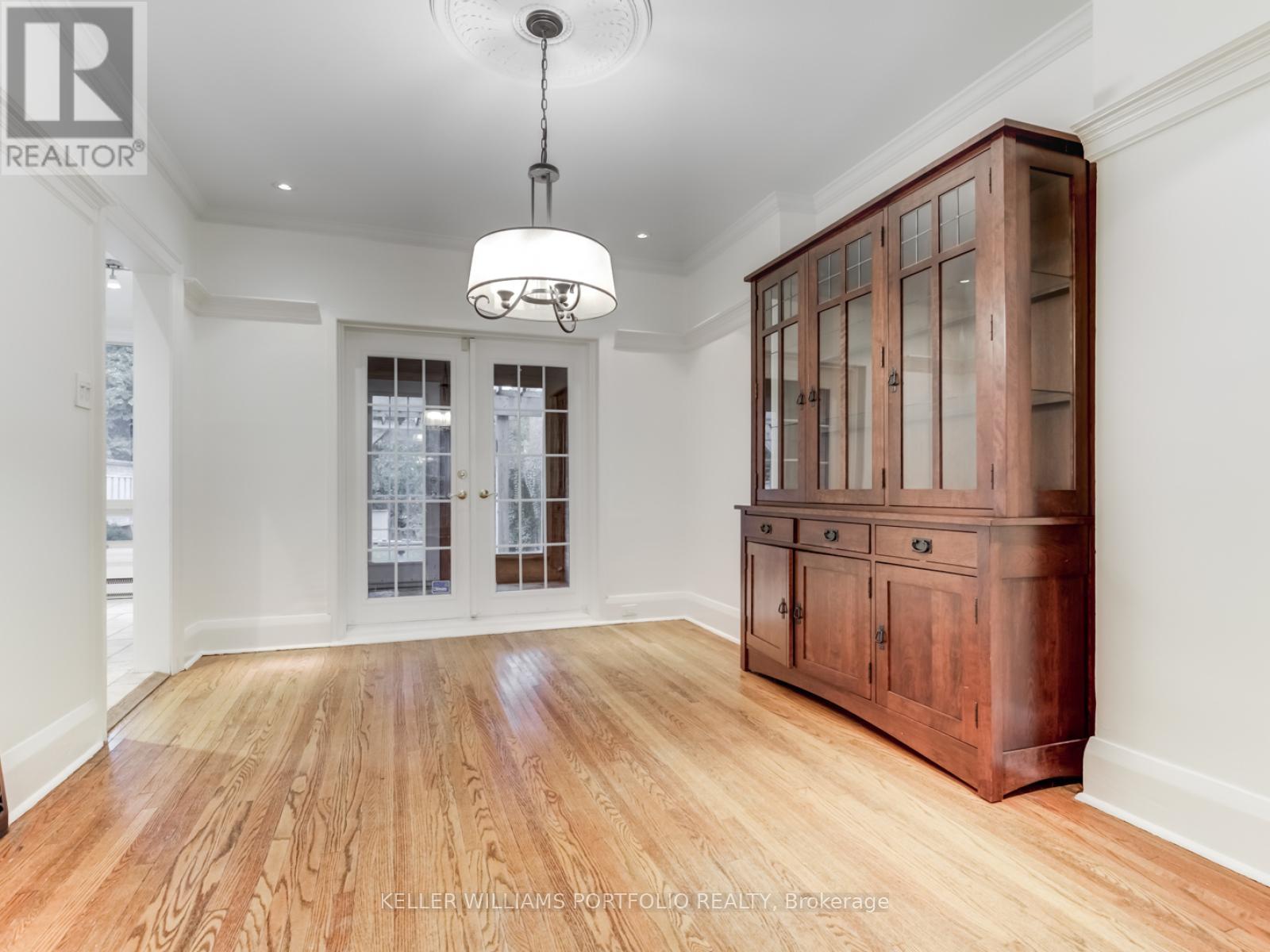213 Erskine Avenue, Toronto, Ontario  M4P 1Z5 - Photo 5 - C13216696