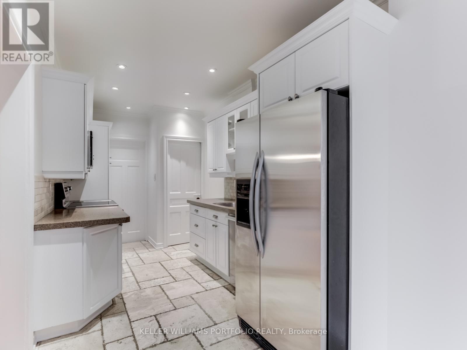 213 Erskine Avenue, Toronto, Ontario  M4P 1Z5 - Photo 7 - C13216696
