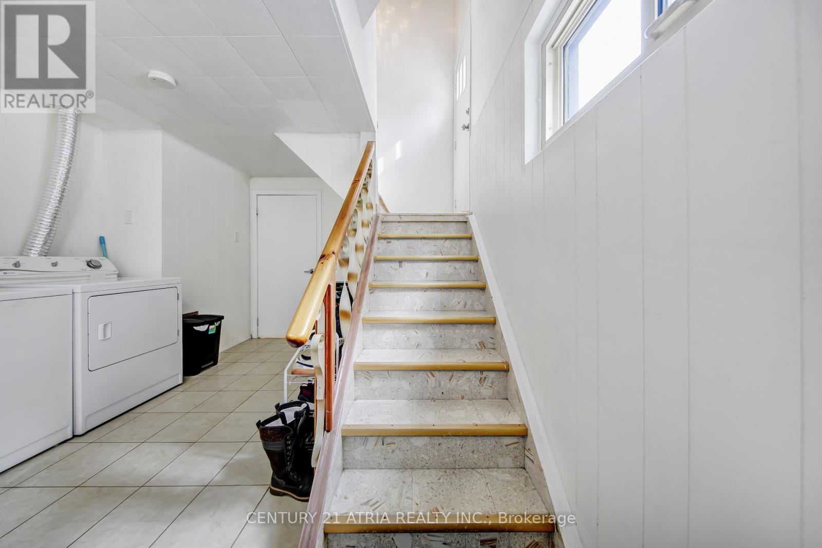 UNIT A - 43 ARAGON AVENUE, Toronto, Ontario
