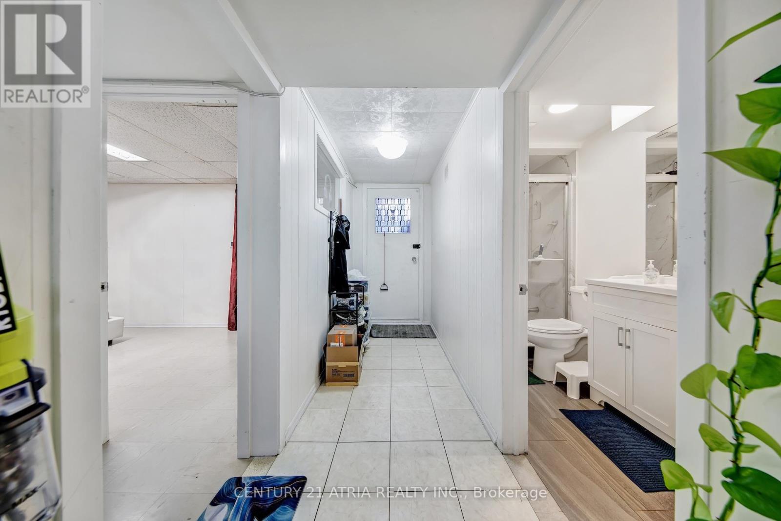 Unit B - 43 Aragon Avenue, Toronto, Ontario  M1T 1X8 - Photo 2 - E13216676