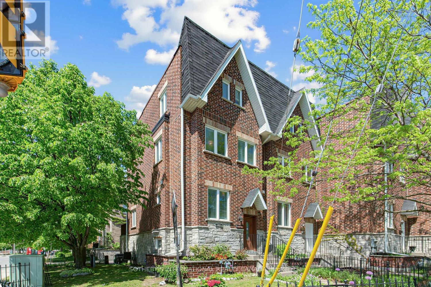 442 Dawes Road, Toronto, Ontario  M4B 2E9 - Photo 1 - E13216688