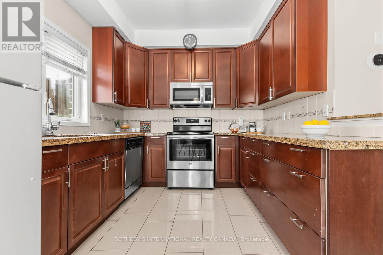442 Dawes Road, Toronto, Ontario  M4B 2E9 - Photo 14 - E13216688