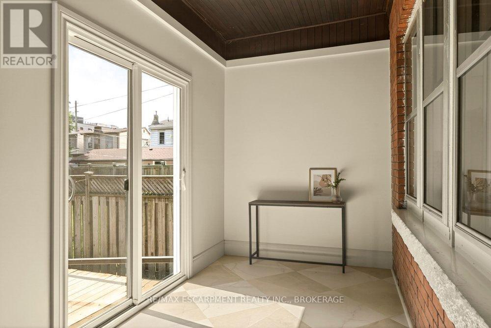 106 Grosvenor Avenue N, Hamilton, Ontario  L8L 7S6 - Photo 25 - X13210556