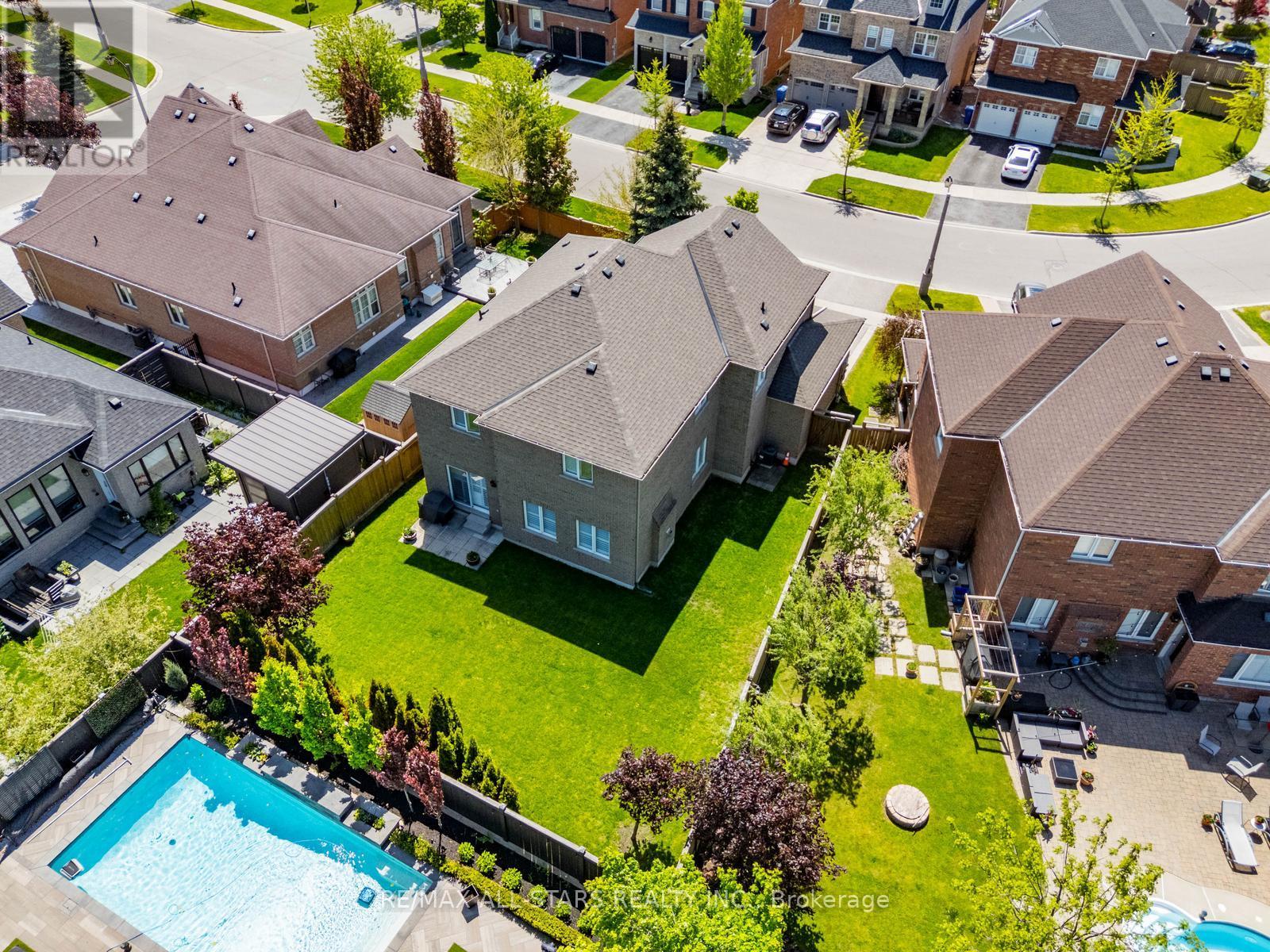 113 Bayberry Street, Whitchurch-Stouffville, Ontario  L4A 0E4 - Photo 42 - N13216678