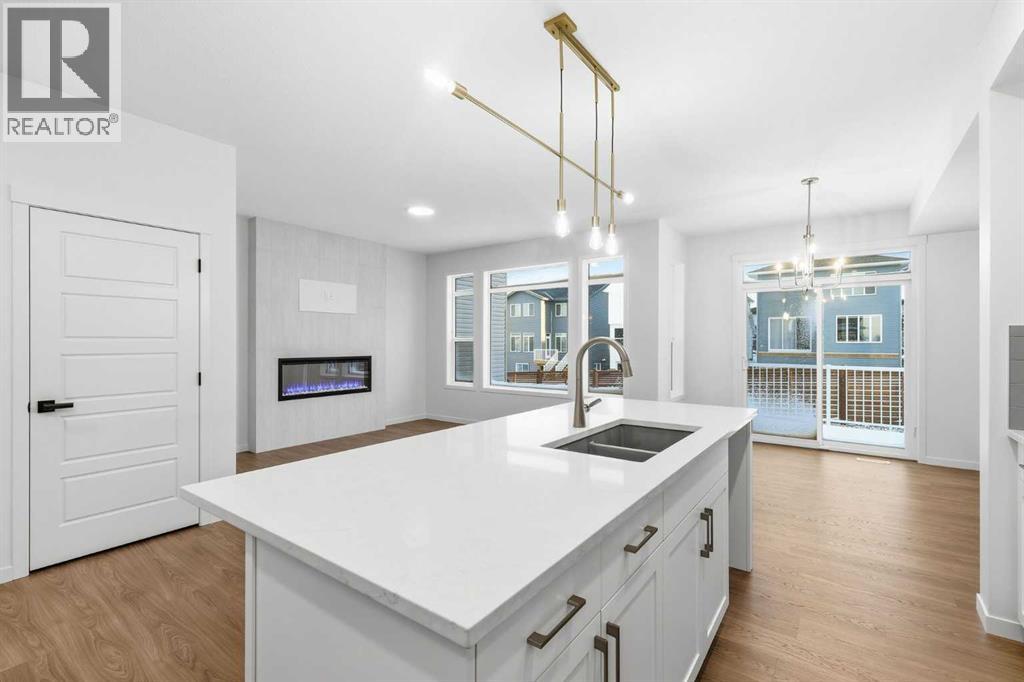 72 Calhoun Rise NE, Calgary, Alberta  T3P 2P5 - Photo 8 - A2275890