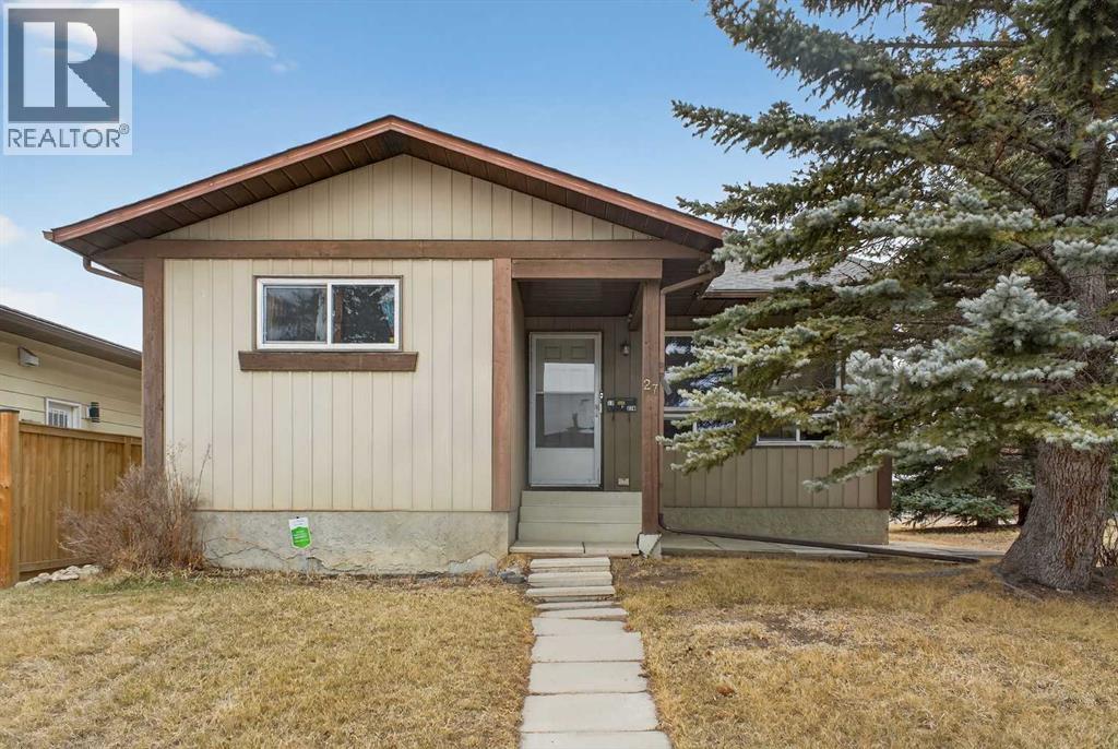 27 Bedford Road NE, Calgary, Alberta  T3K 2K7 - Photo 1 - A2296242