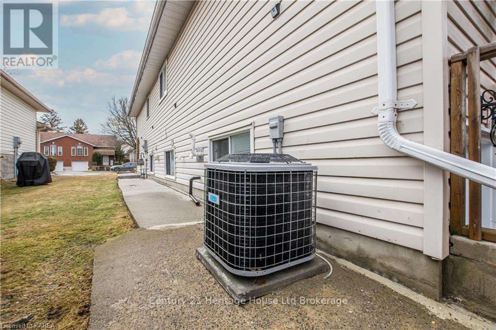 1229 Brackenwood Crescent, Kingston, Ontario  K7P 2W4 - Photo 29 - X13214482