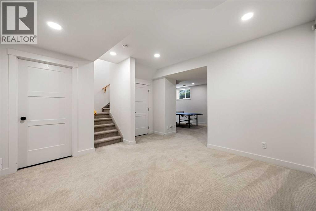 22 Strathridge Court Sw, Calgary, Alberta  T3H 4M2 - Photo 36 - A2313679