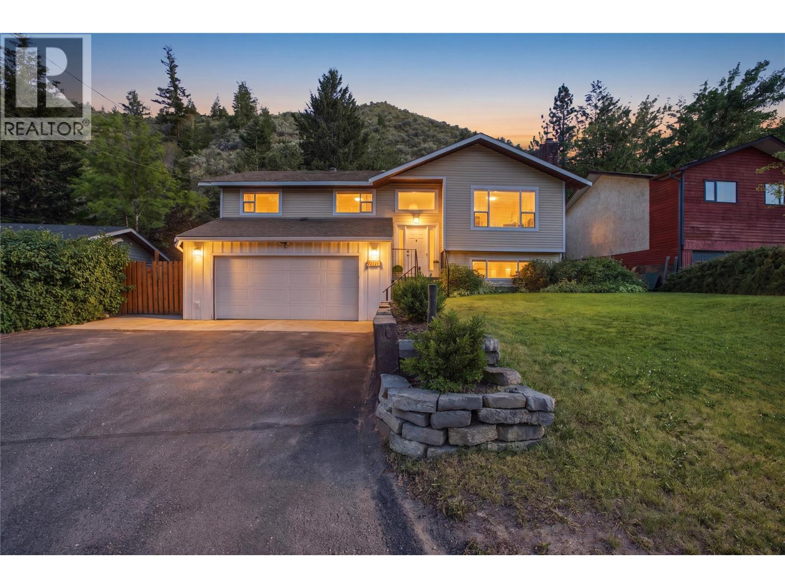 6273 Dallas Drive, Kamloops, British Columbia  V2C 4X6 - Photo 1 - 10389400