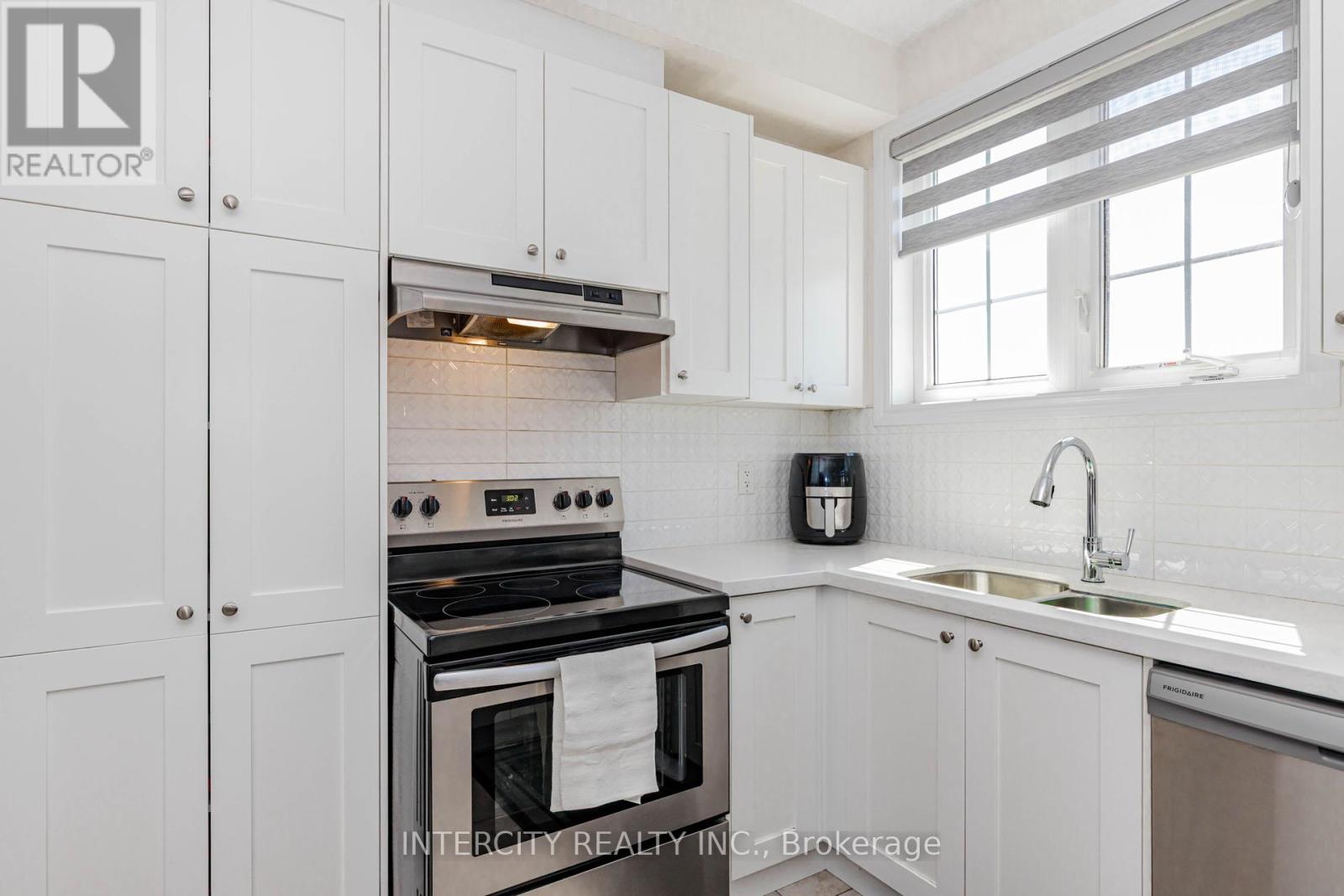 44 Shiff Crescent, Brampton, Ontario  L6Z 0B4 - Photo 14 - W13216628