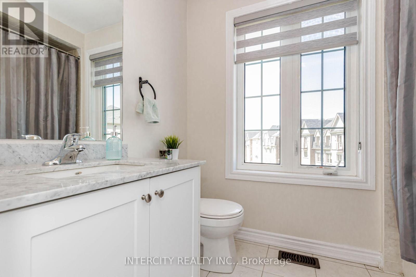 44 Shiff Crescent, Brampton, Ontario  L6Z 0B4 - Photo 38 - W13216628