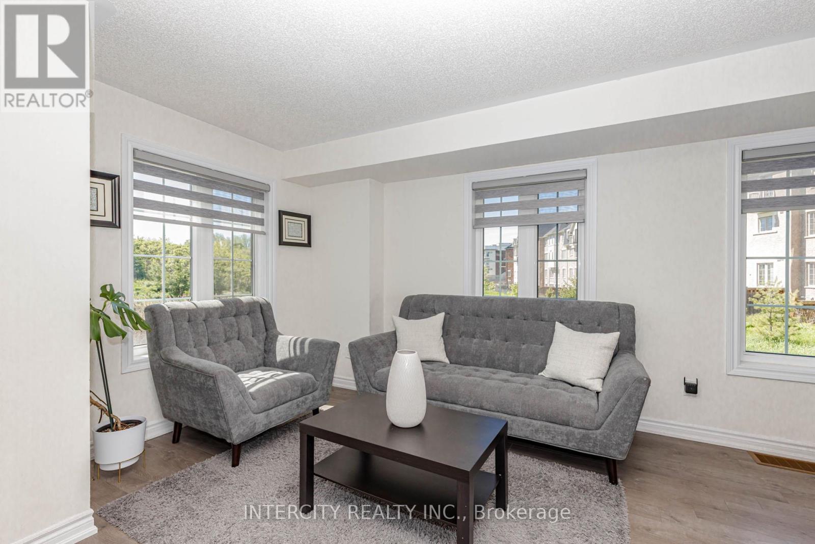 44 Shiff Crescent, Brampton, Ontario  L6Z 0B4 - Photo 8 - W13216628