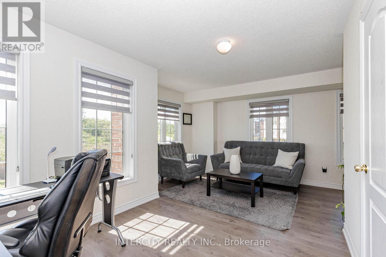 44 Shiff Crescent, Brampton, Ontario  L6Z 0B4 - Photo 9 - W13216628