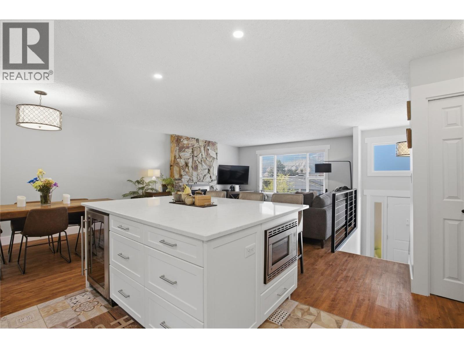 6273 Dallas Drive, Kamloops, British Columbia  V2C 4X6 - Photo 19 - 10389400