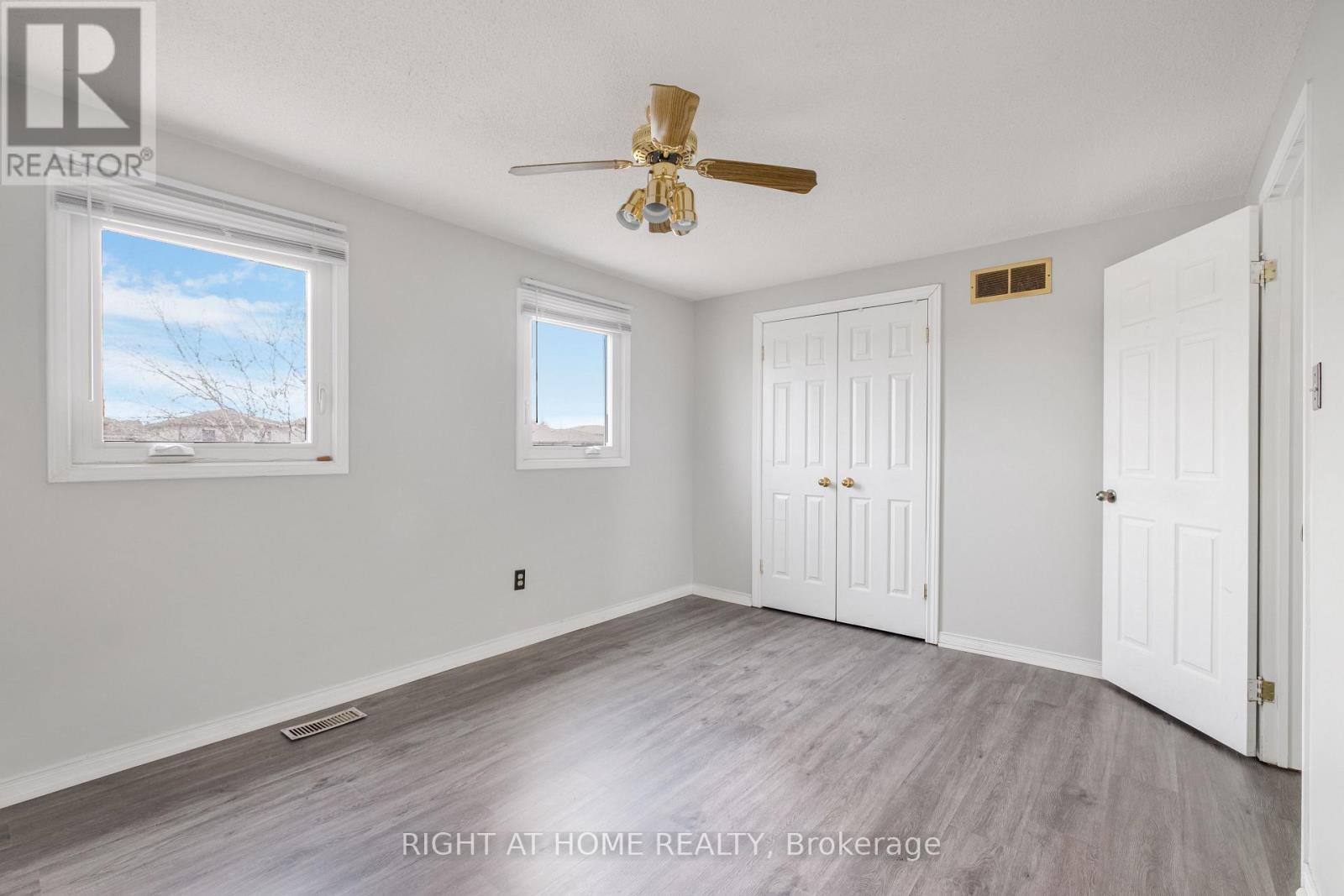39 Martindale Crescent, Brampton, Ontario  L6X 2V7 - Photo 11 - W13216640