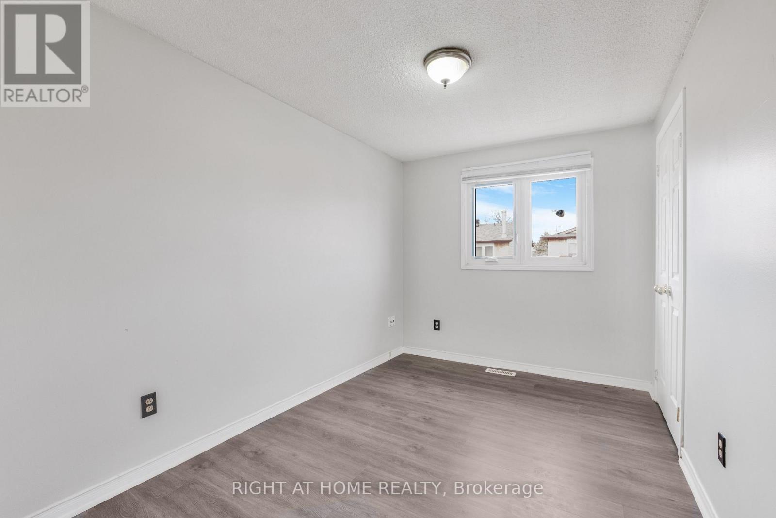 39 Martindale Crescent, Brampton, Ontario  L6X 2V7 - Photo 12 - W13216640