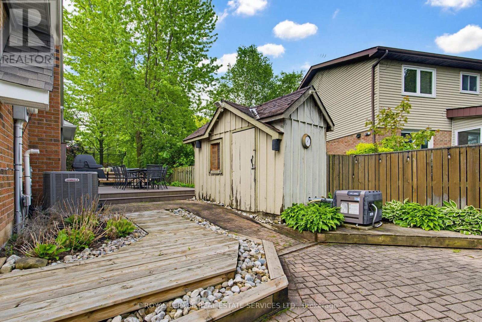 1390 Peerless Court, Oakville, Ontario  L6H 3A4 - Photo 14 - W13216650