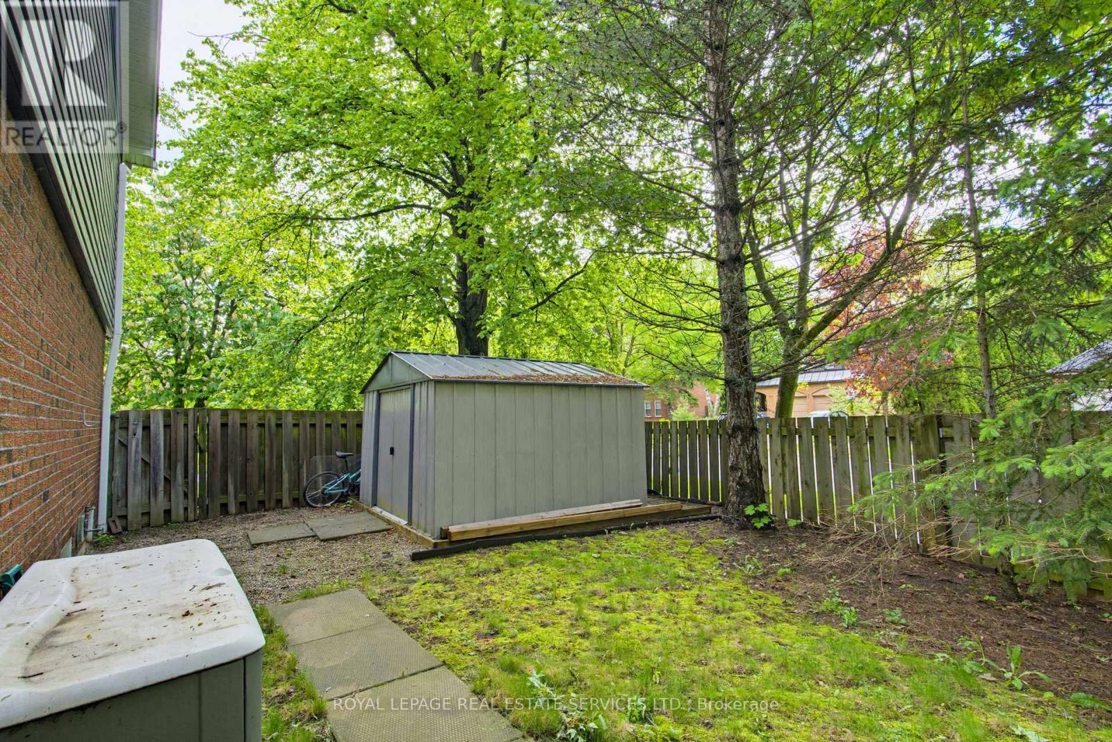 1390 Peerless Court, Oakville, Ontario  L6H 3A4 - Photo 18 - W13216650