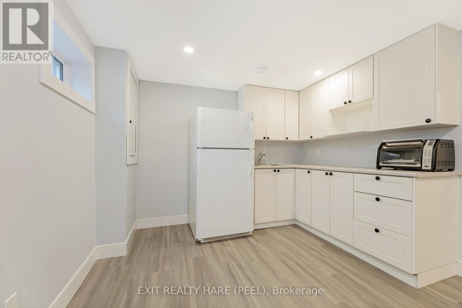 5 Garside Crescent, Brampton, Ontario  L6S 1H5 - Photo 25 - W13216666