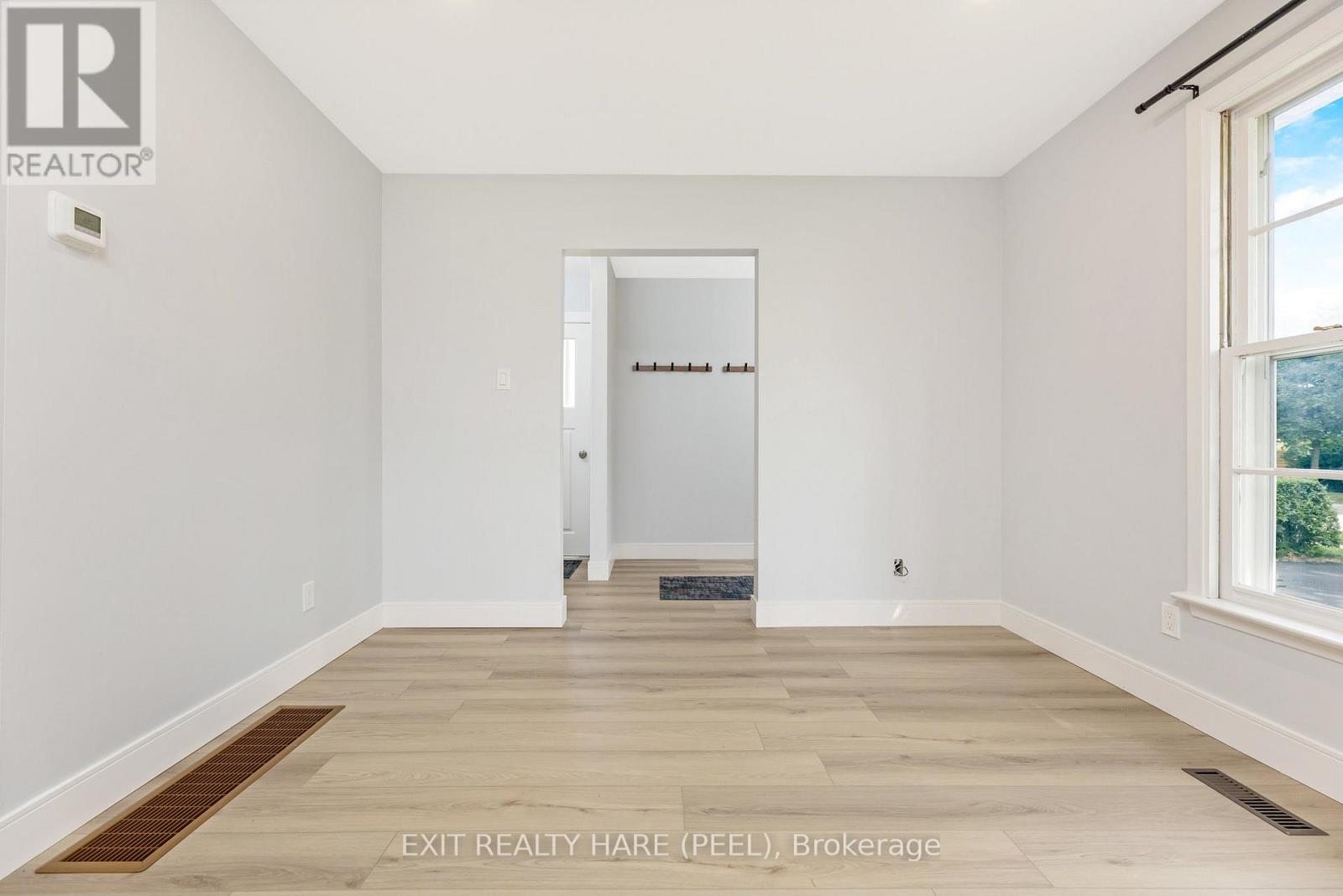 5 Garside Crescent, Brampton, Ontario  L6S 1H5 - Photo 6 - W13216666