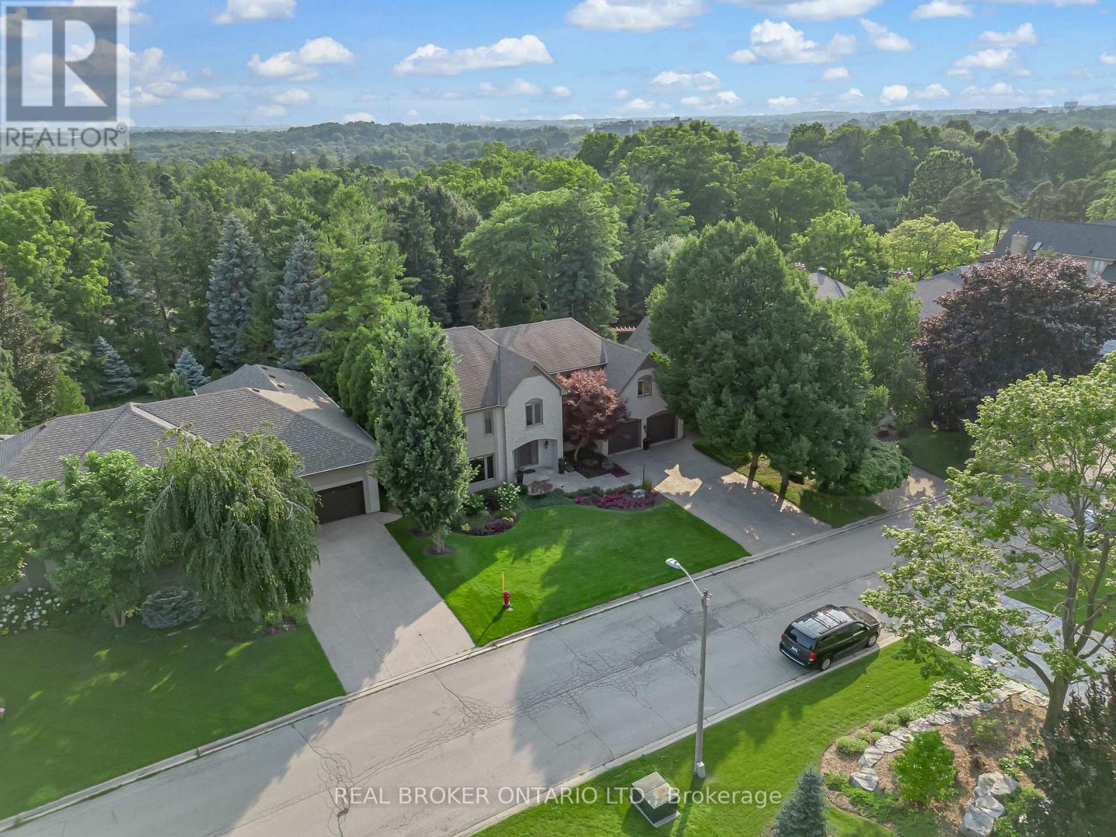 9 Flanders Drive, Hamilton, Ontario  L8B 0G6 - Photo 3 - X13216636