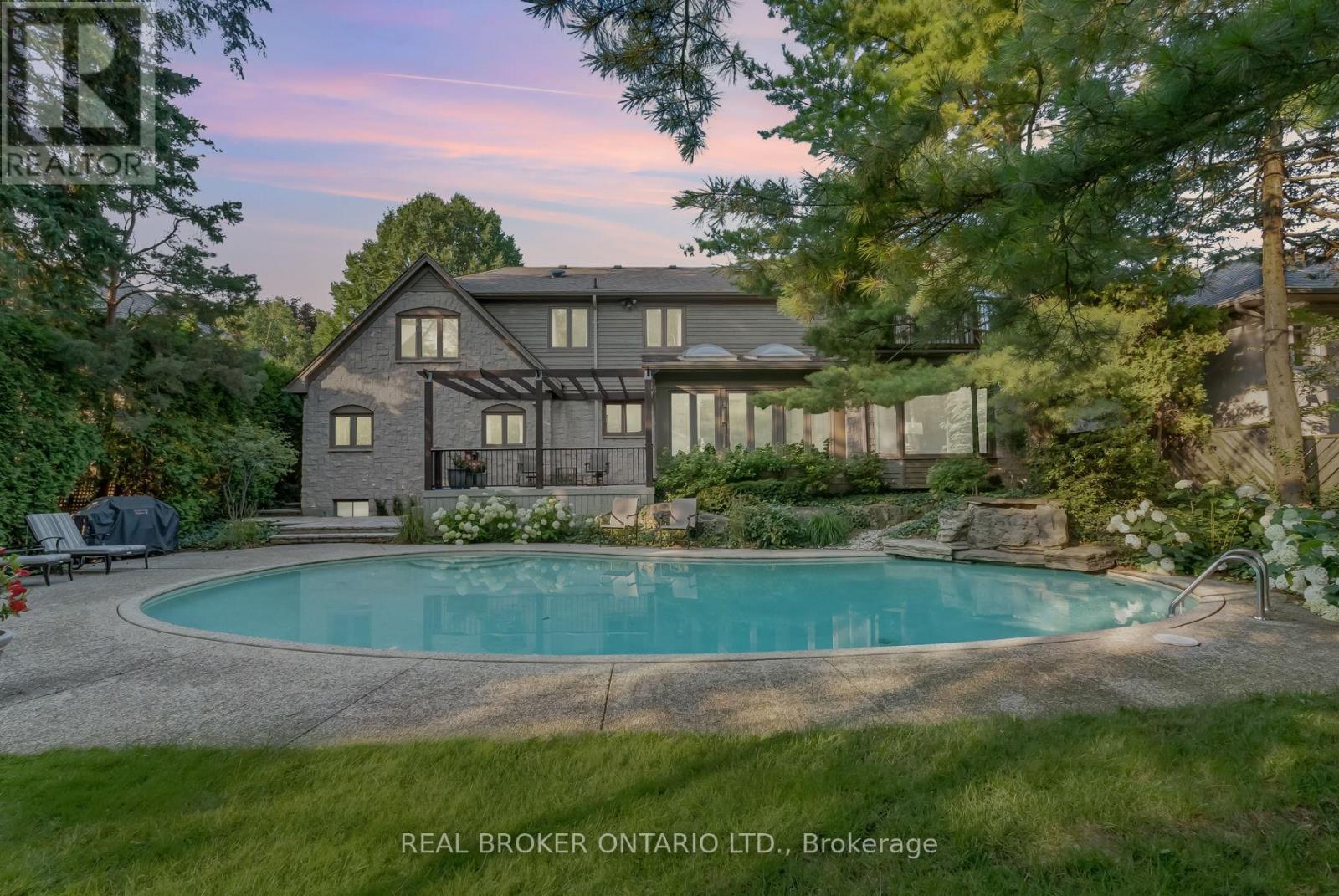 9 Flanders Drive, Hamilton, Ontario  L8B 0G6 - Photo 44 - X13216636
