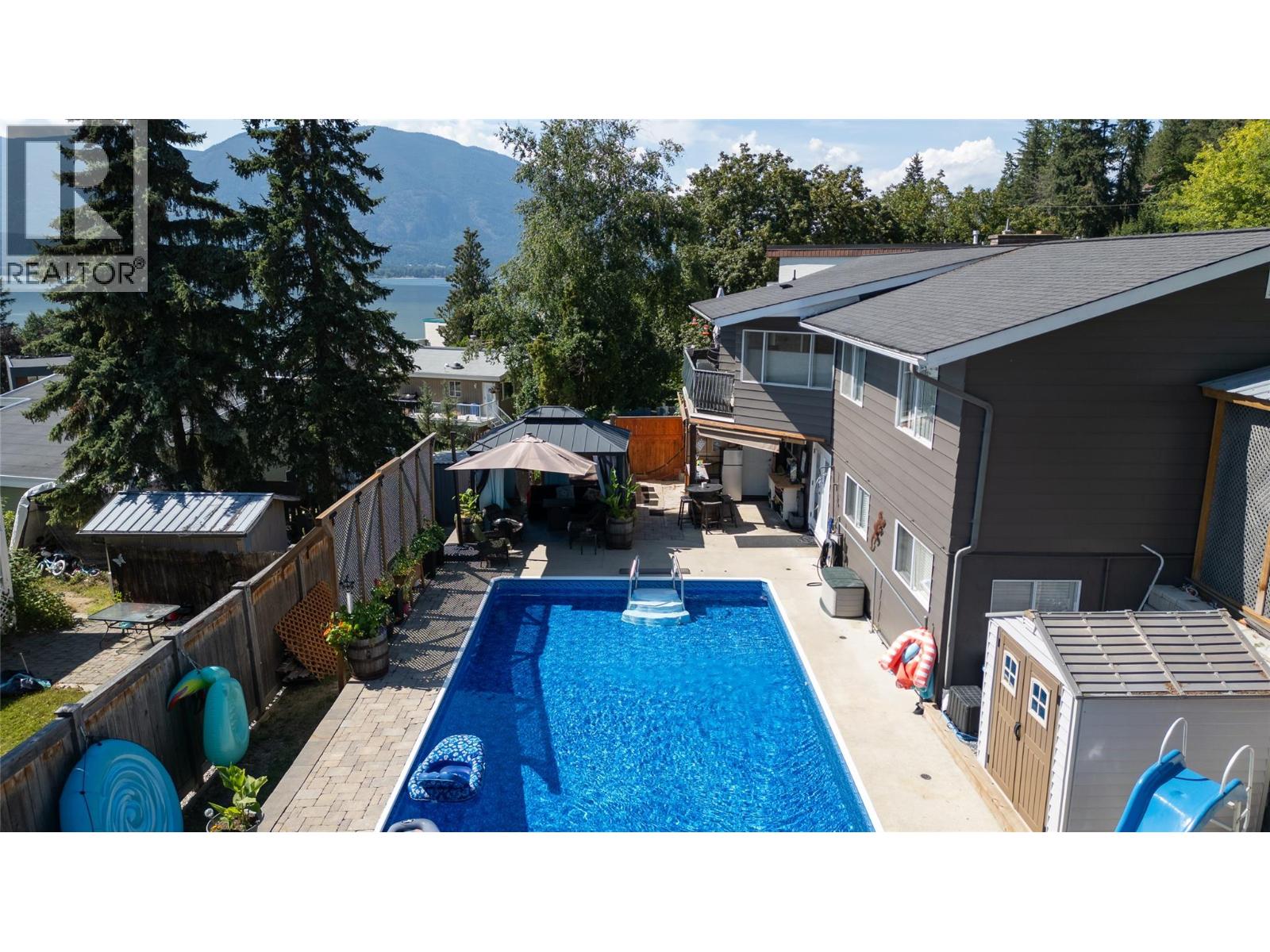 1850 28 Avenue NE, Salmon Arm, British Columbia