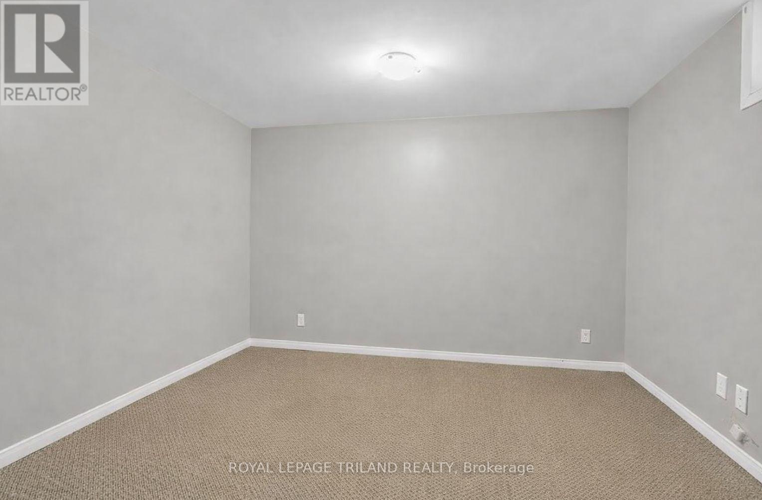 B - 197a Cedarvale Crescent, Waterloo, Ontario N2L 4T3 - Photo 7 - X13216754
