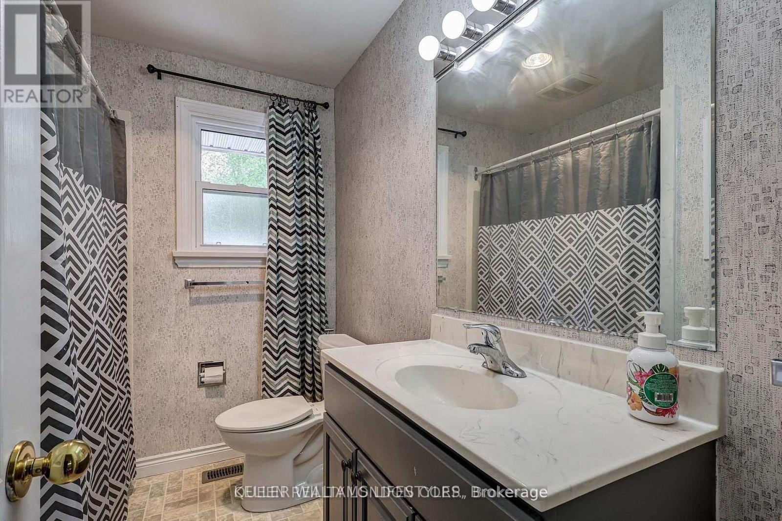35 Thorncrest Crescent, London South, Ontario  N6J 1K4 - Photo 6 - X13216760