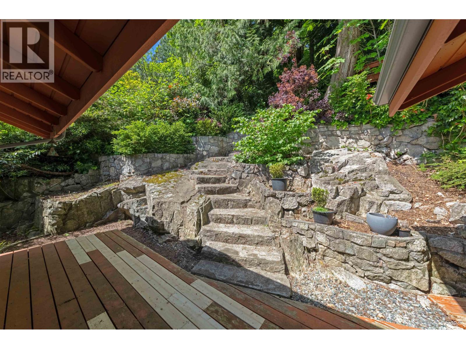 3907 Bayridge Place, West Vancouver, British Columbia  V7V 3K2 - Photo 22 - R3128024