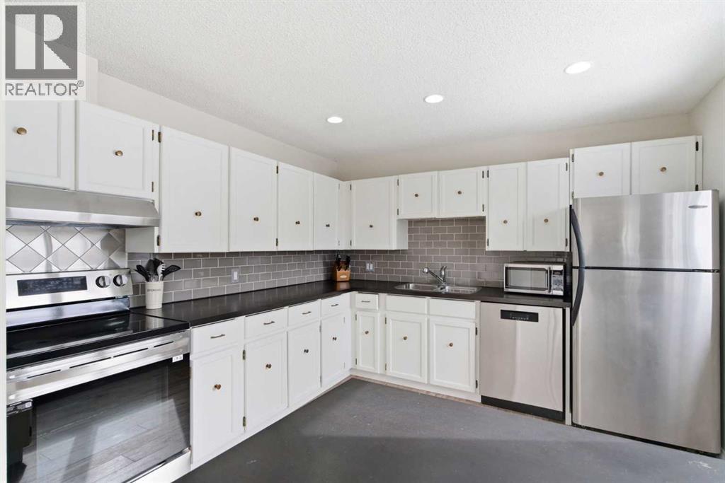 6, 23 Glamis Drive Sw, Calgary, Alberta  T3E 6S3 - Photo 14 - A2293921