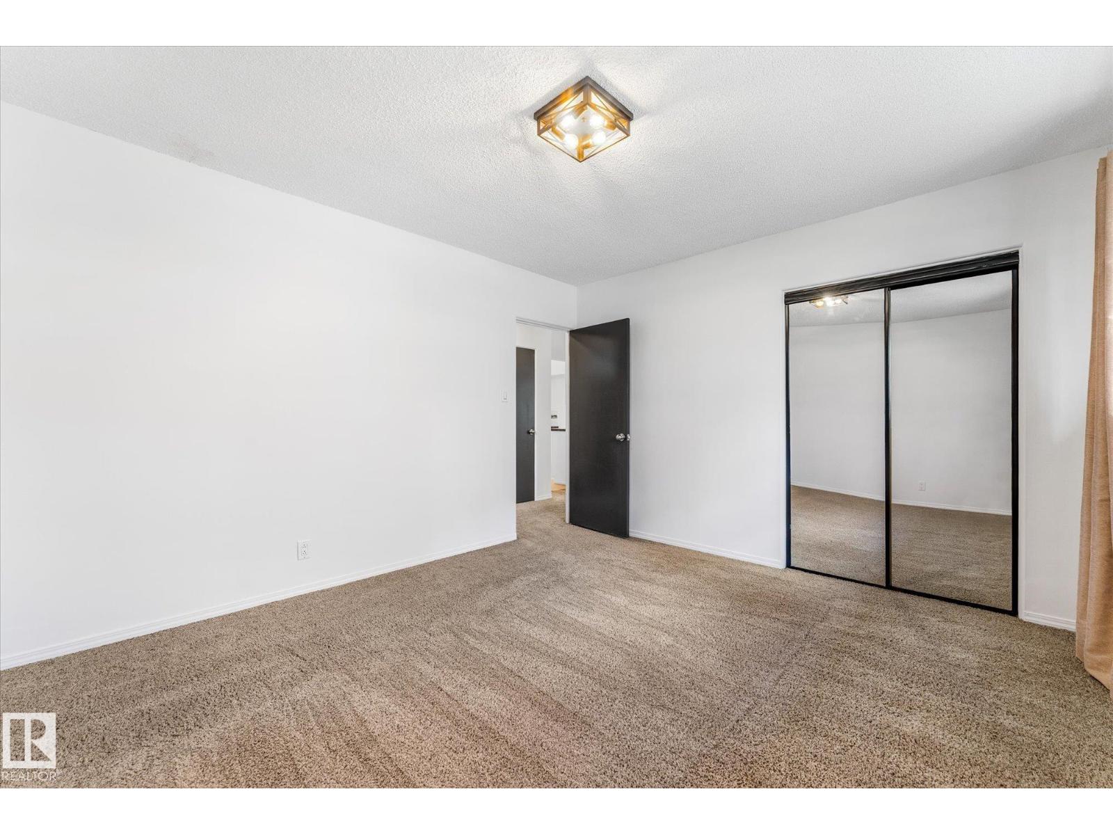 8911 149 St NW, Edmonton, Alberta  T5R 1B7 - Photo 17 - E4490844