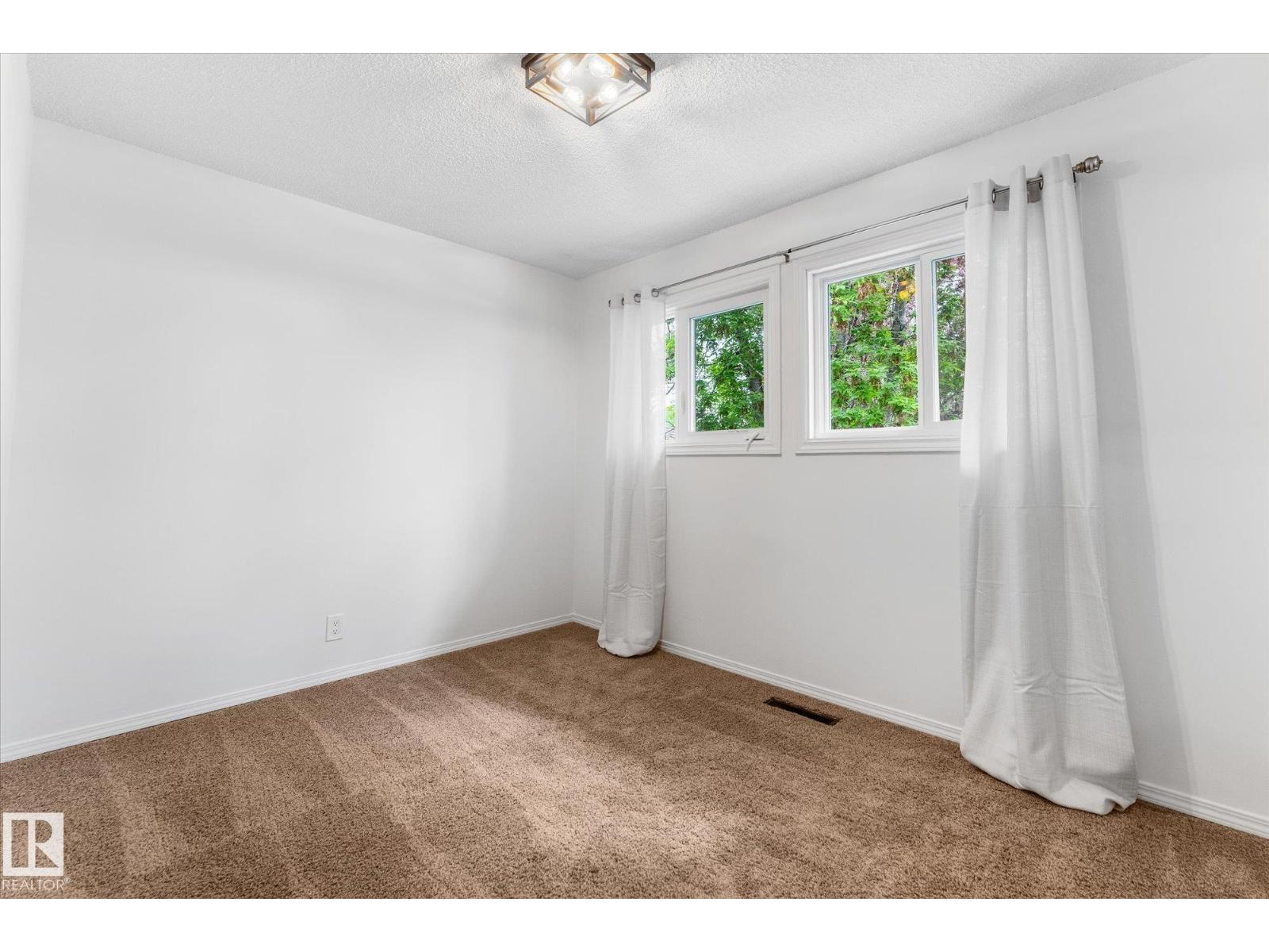 8911 149 St NW, Edmonton, Alberta  T5R 1B7 - Photo 19 - E4490844