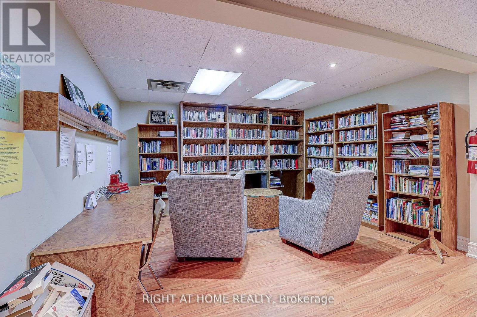 605 - 757 Victoria Park Avenue, Toronto, Ontario  M4C 5N8 - Photo 27 - E13216788