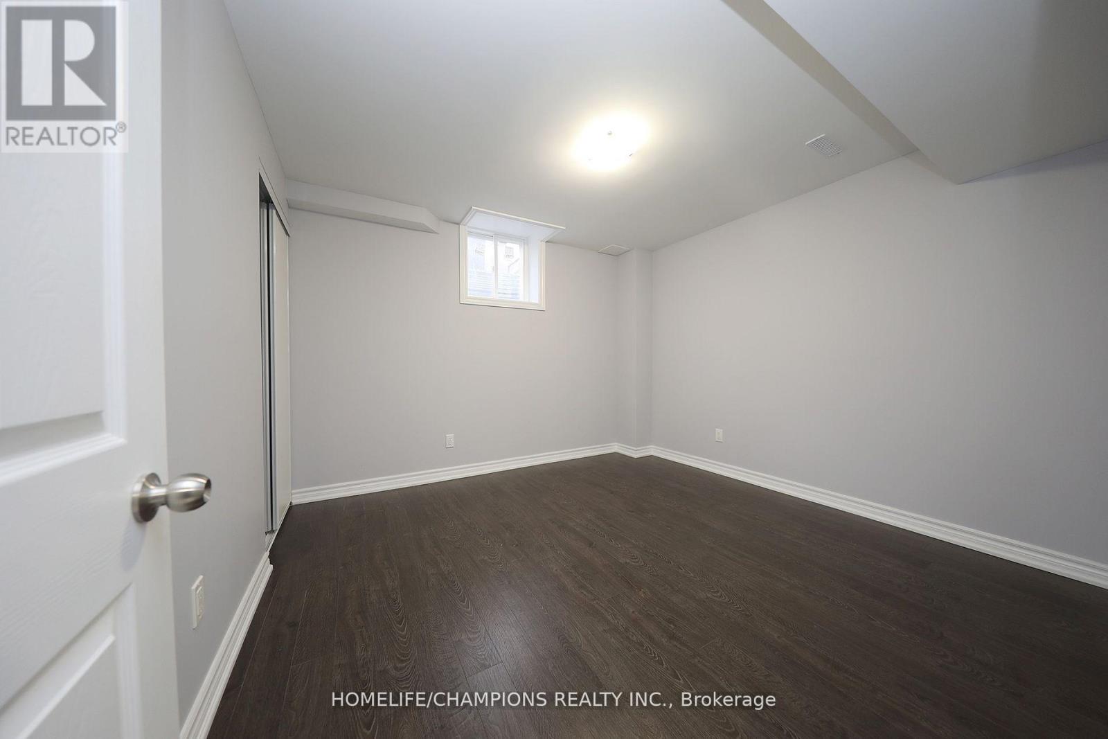 5 Bellotti Crescent, Ajax, Ontario  L1Z 0M2 - Photo 2 - E13216800