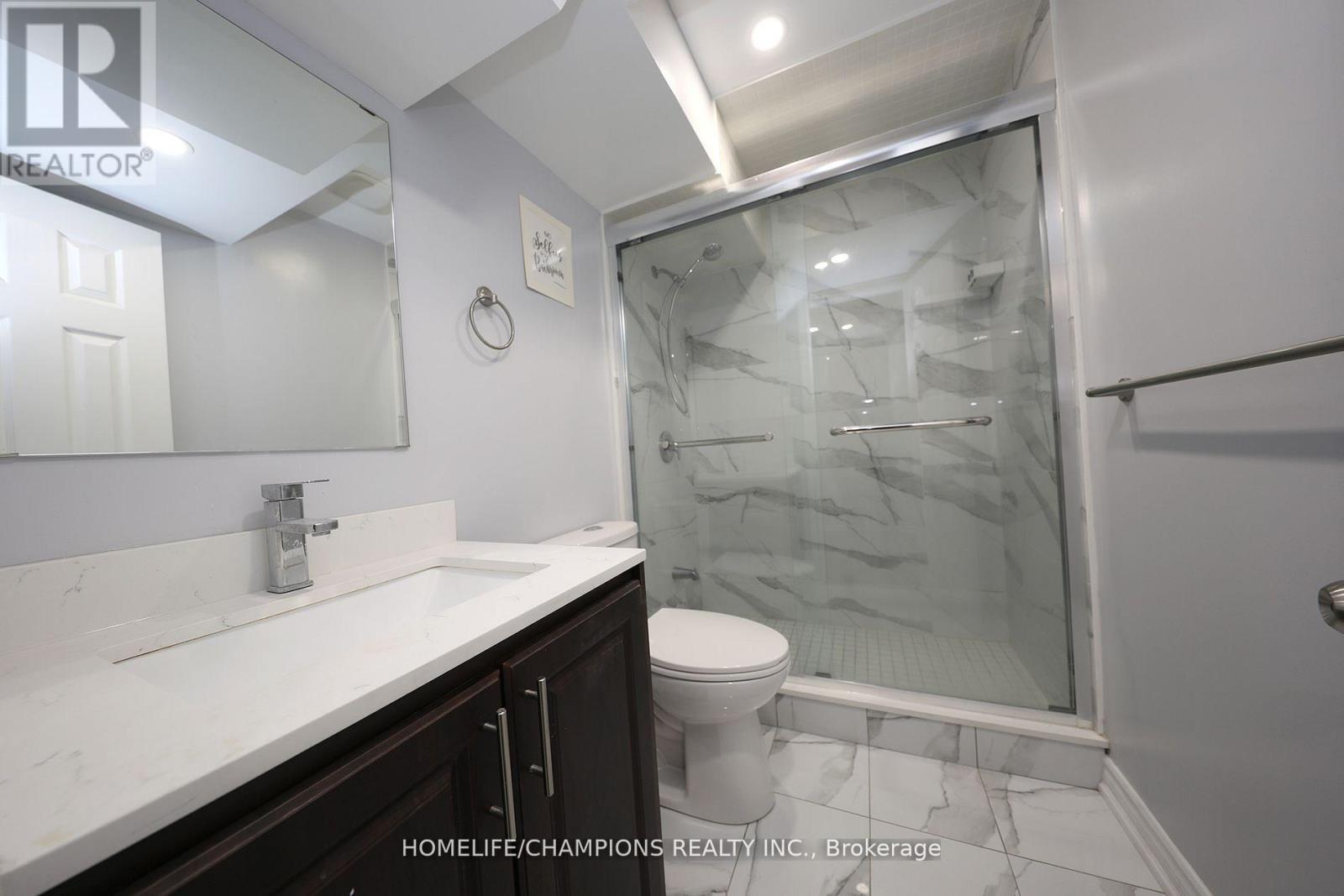 5 Bellotti Crescent, Ajax, Ontario  L1Z 0M2 - Photo 7 - E13216800