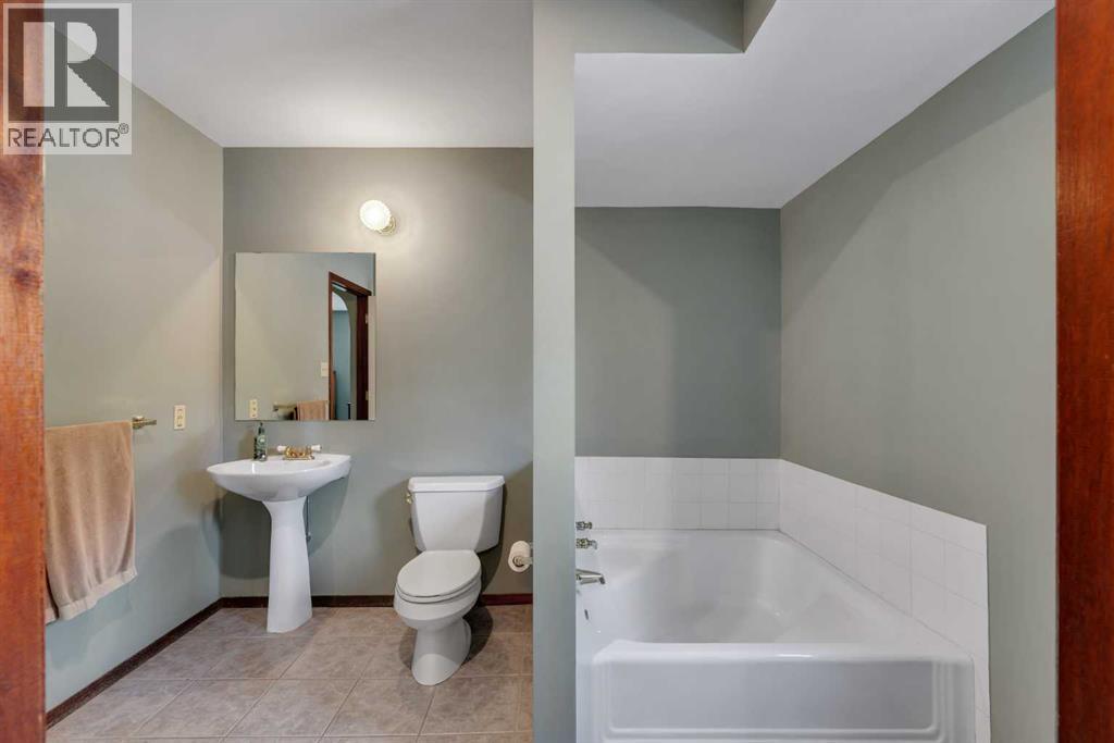 3010 8 Street SW, Calgary, Alberta T2T 3A2 - Photo 30 - A2316038