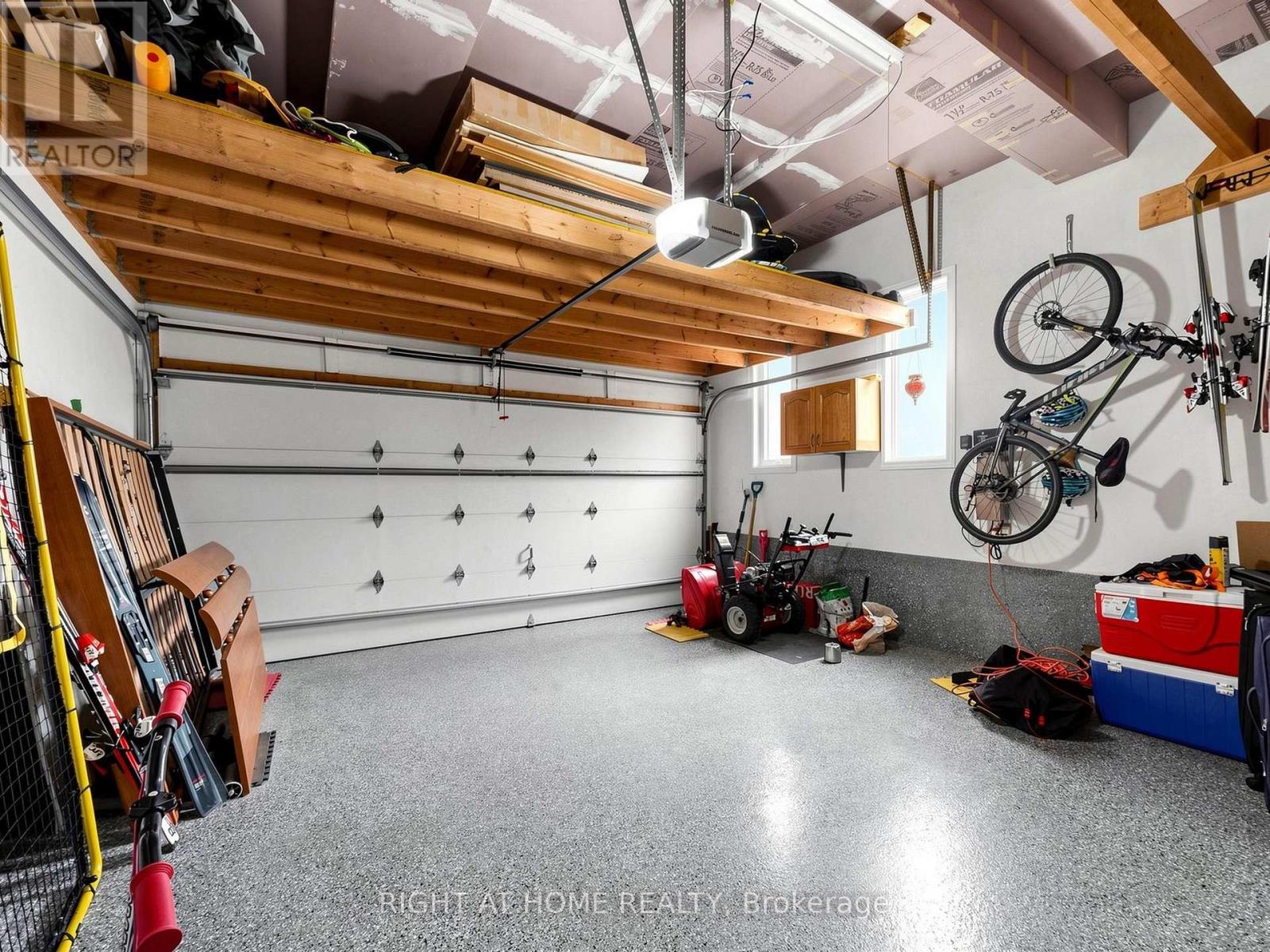 27 Crimson Court, Richmond Hill, Ontario  L4C 0J5 - Photo 39 - N13216736