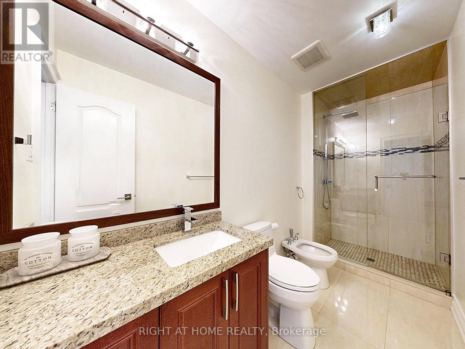 27 Crimson Court, Richmond Hill, Ontario  L4C 0J5 - Photo 49 - N13216736