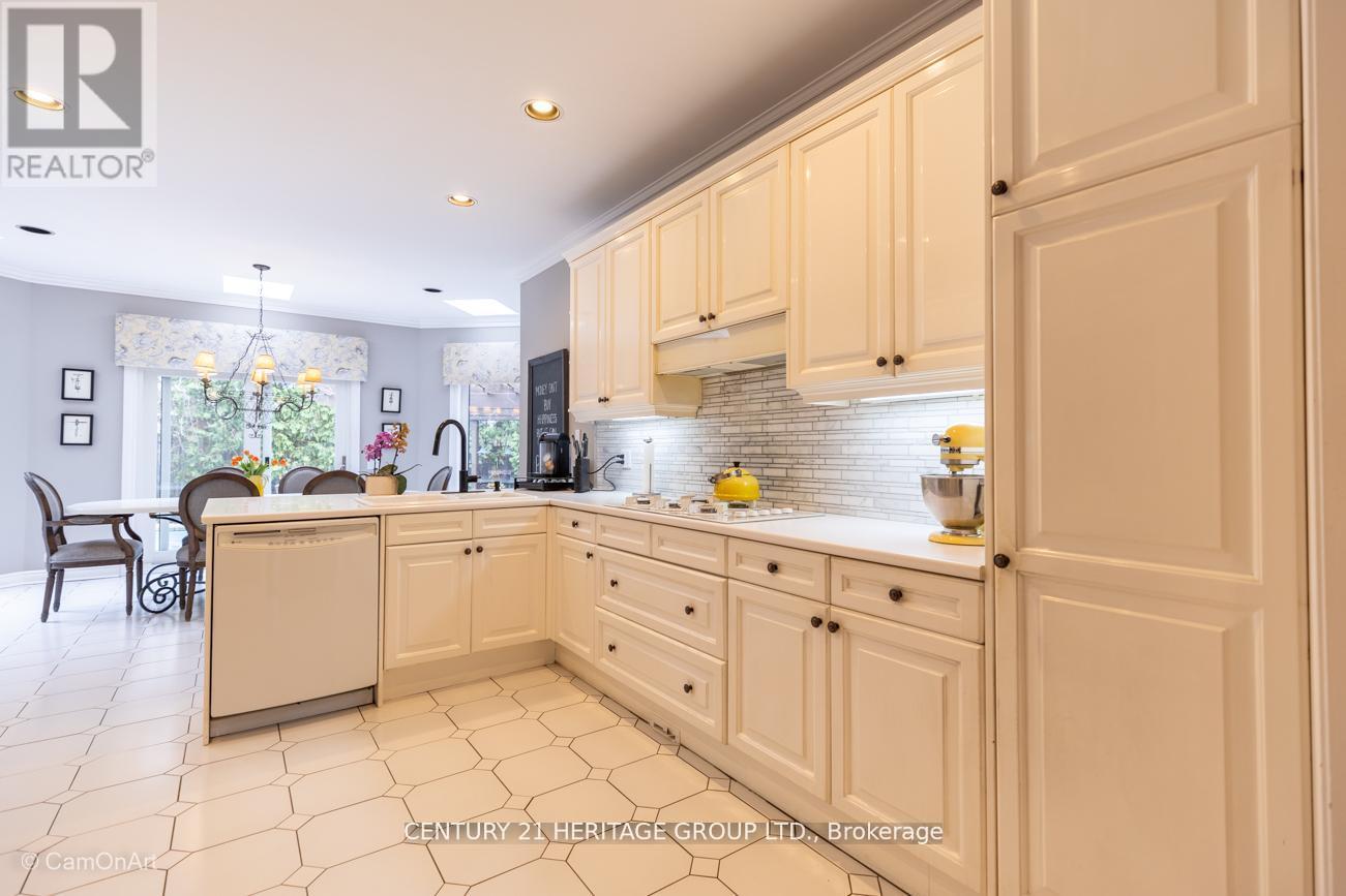 15 Coldwater Court, Vaughan, Ontario  L4J 7S4 - Photo 19 - N13216778