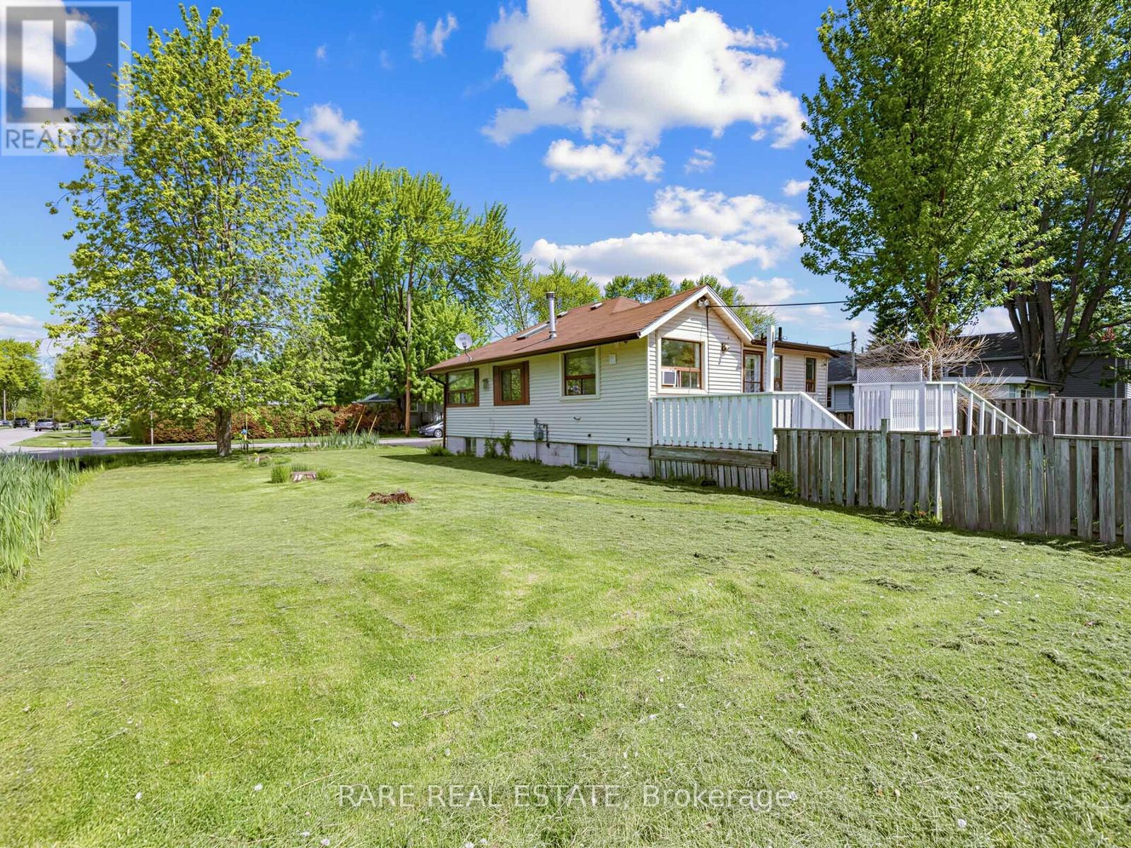 205 Beach Road, Georgina, Ontario  L4P 2L8 - Photo 30 - N13216798