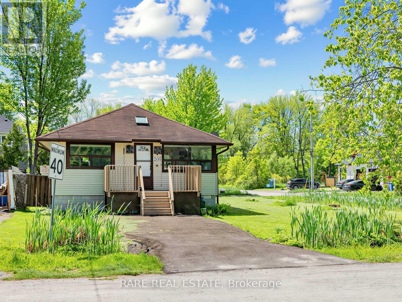 205 Beach Road, Georgina, Ontario  L4P 2L8 - Photo 44 - N13216798