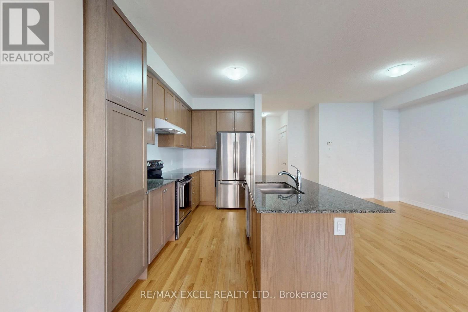 14 Twinflower Lane, Richmond Hill, Ontario  L4E 1E7 - Photo 12 - N13216840