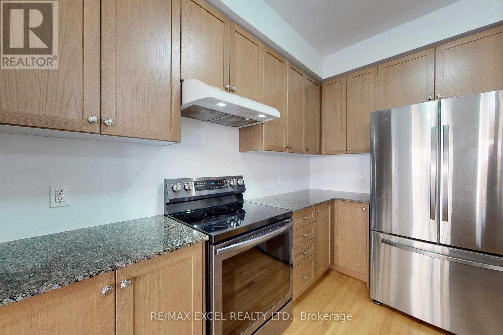 14 Twinflower Lane, Richmond Hill, Ontario  L4E 1E7 - Photo 13 - N13216840